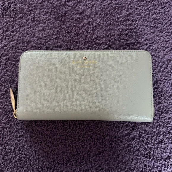 Kate Spade Wallet - Picture 1 of 4